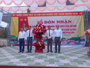 Xóm Bắc Sơn 2 xã Nghi Quang  tổ chức lễ đón nhận danh hiệu “Làng văn hóa tiêu biểu” cấp huyện
